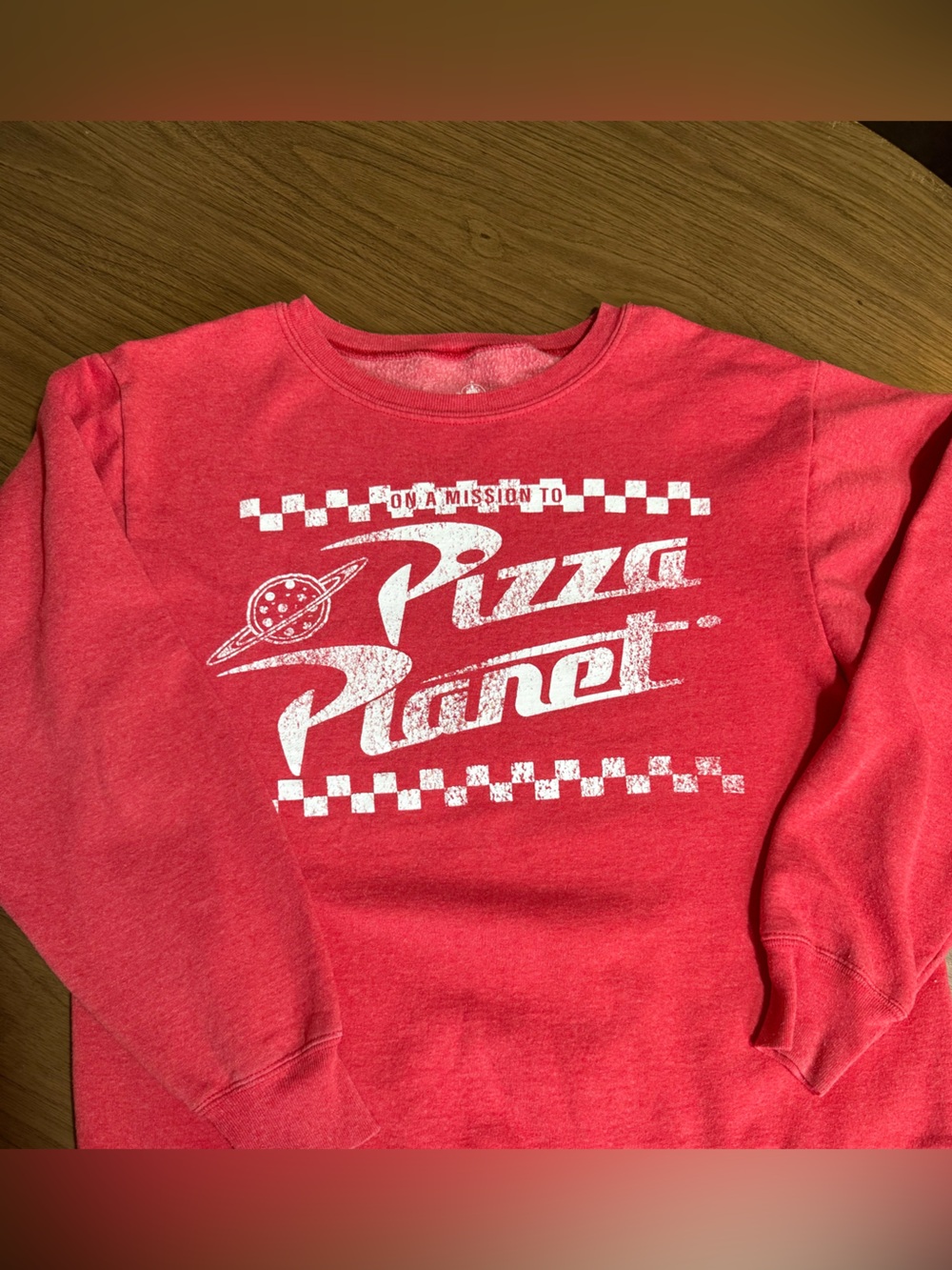 Disney Pixar Cars Pizza Planet Sweatshirt Red Graphic Crewneck Size Small